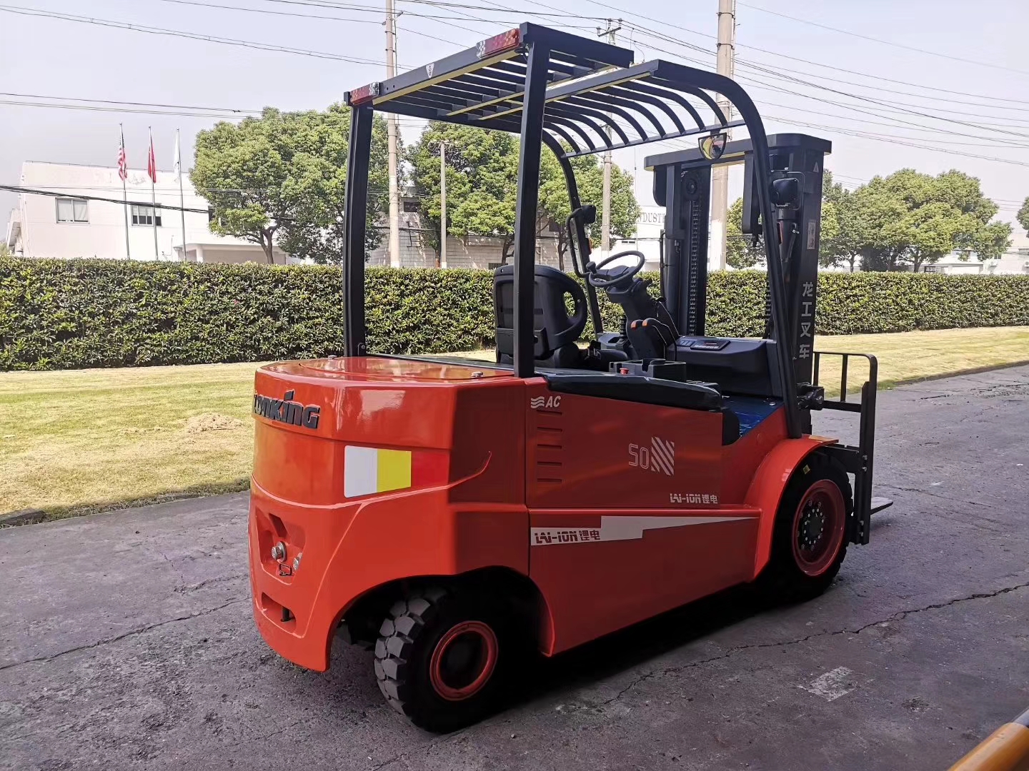 蘇州電動(dòng)叉車.jpg